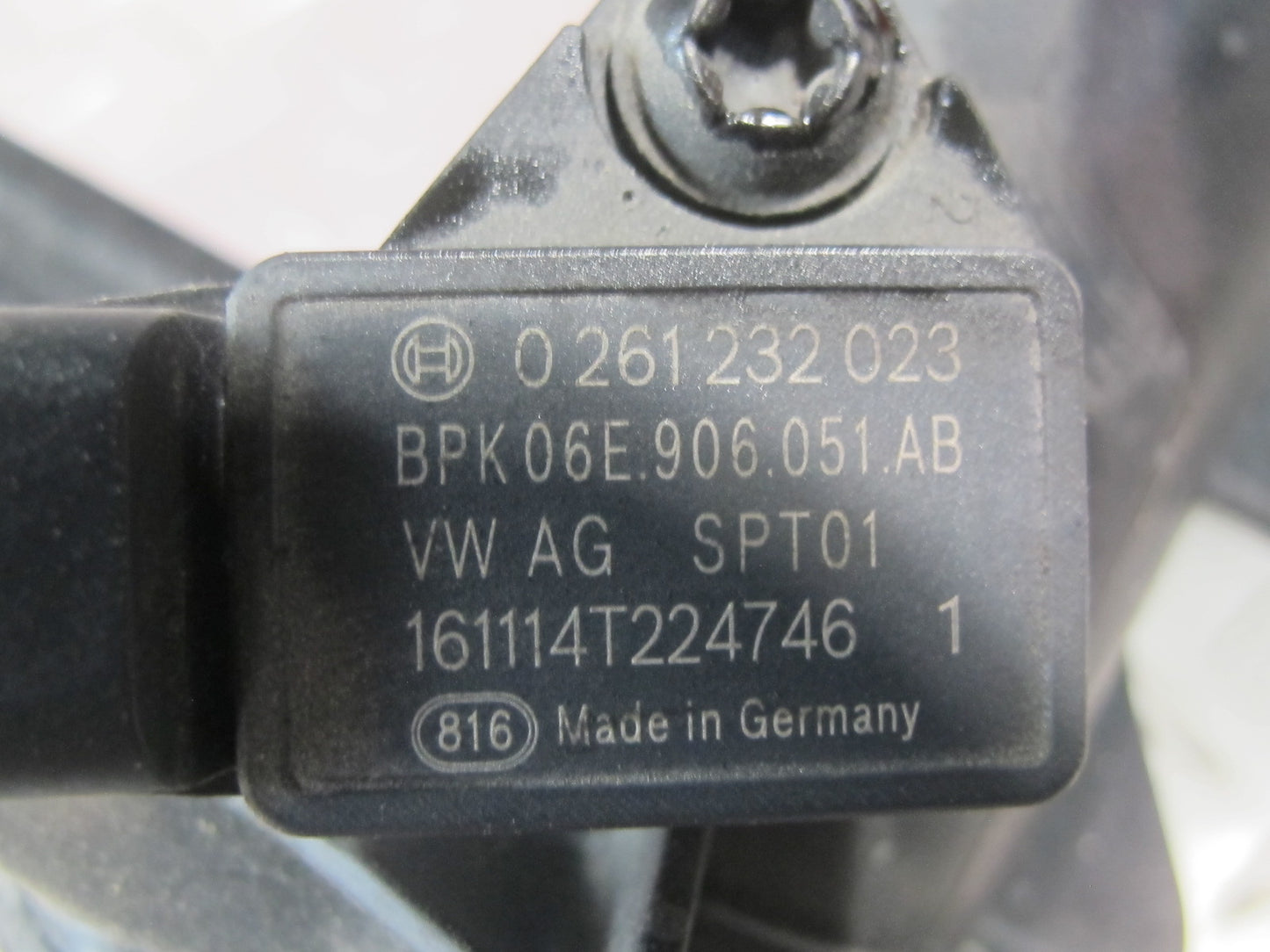 17-23 Porsche Panamera 971 2.9L Left Engine Intake Manifold w Sensor 06M133267Q