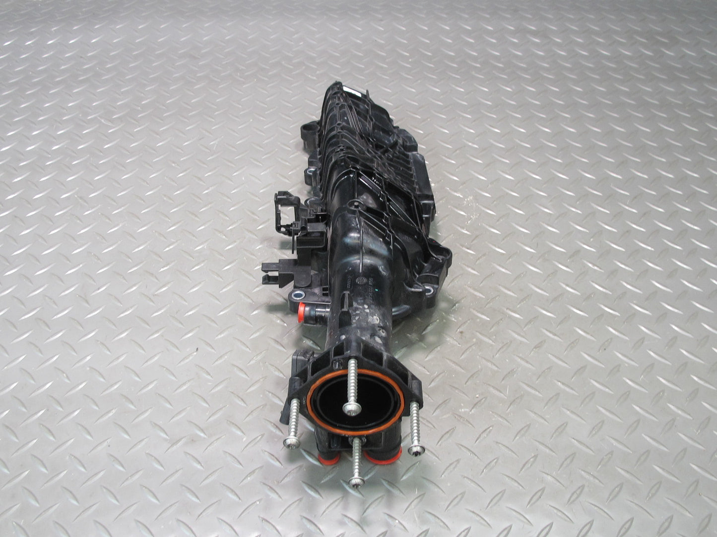17-23 Porsche Panamera 971 2.9L Left Engine Intake Manifold w Sensor 06M133267Q