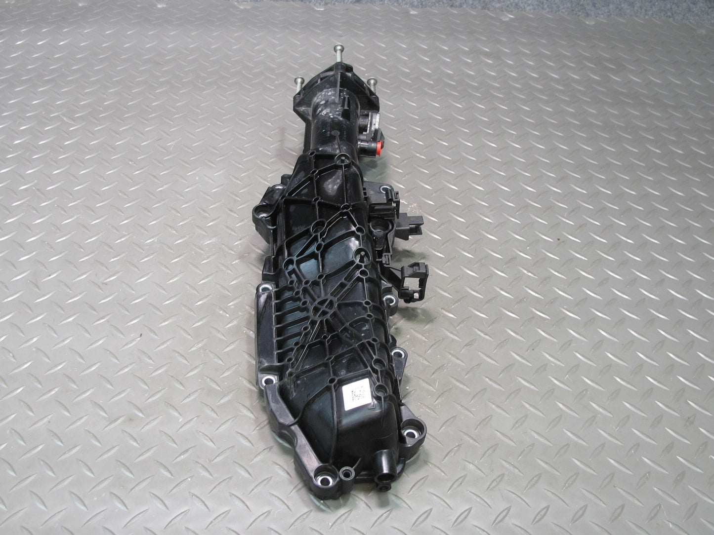 17-23 Porsche Panamera 971 2.9L Left Engine Intake Manifold w Sensor 06M133267Q