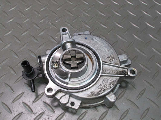 17-23 Porsche Panamera 971 2.9L Engine Motor Vacuum Pump 06M145100L