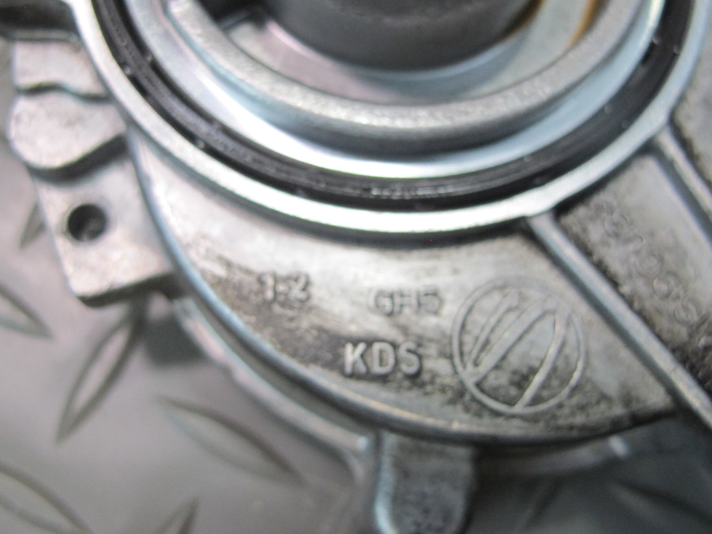 17-23 Porsche Panamera 971 2.9L Engine Motor Vacuum Pump 06M145100L