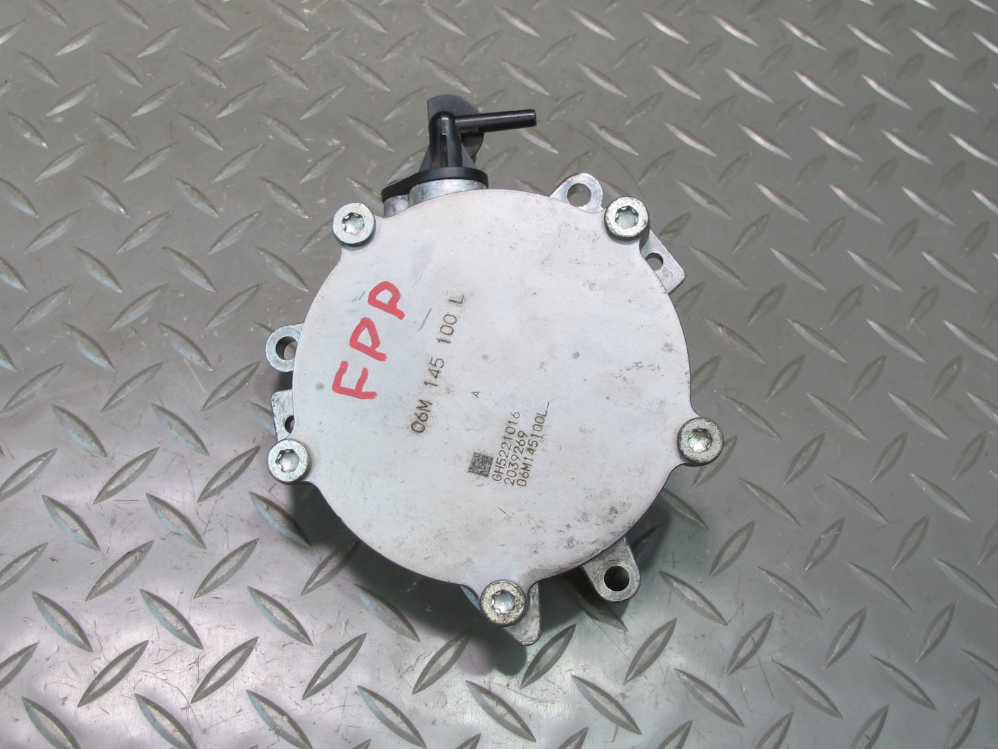 17-23 Porsche Panamera 971 2.9L Engine Motor Vacuum Pump 06M145100L