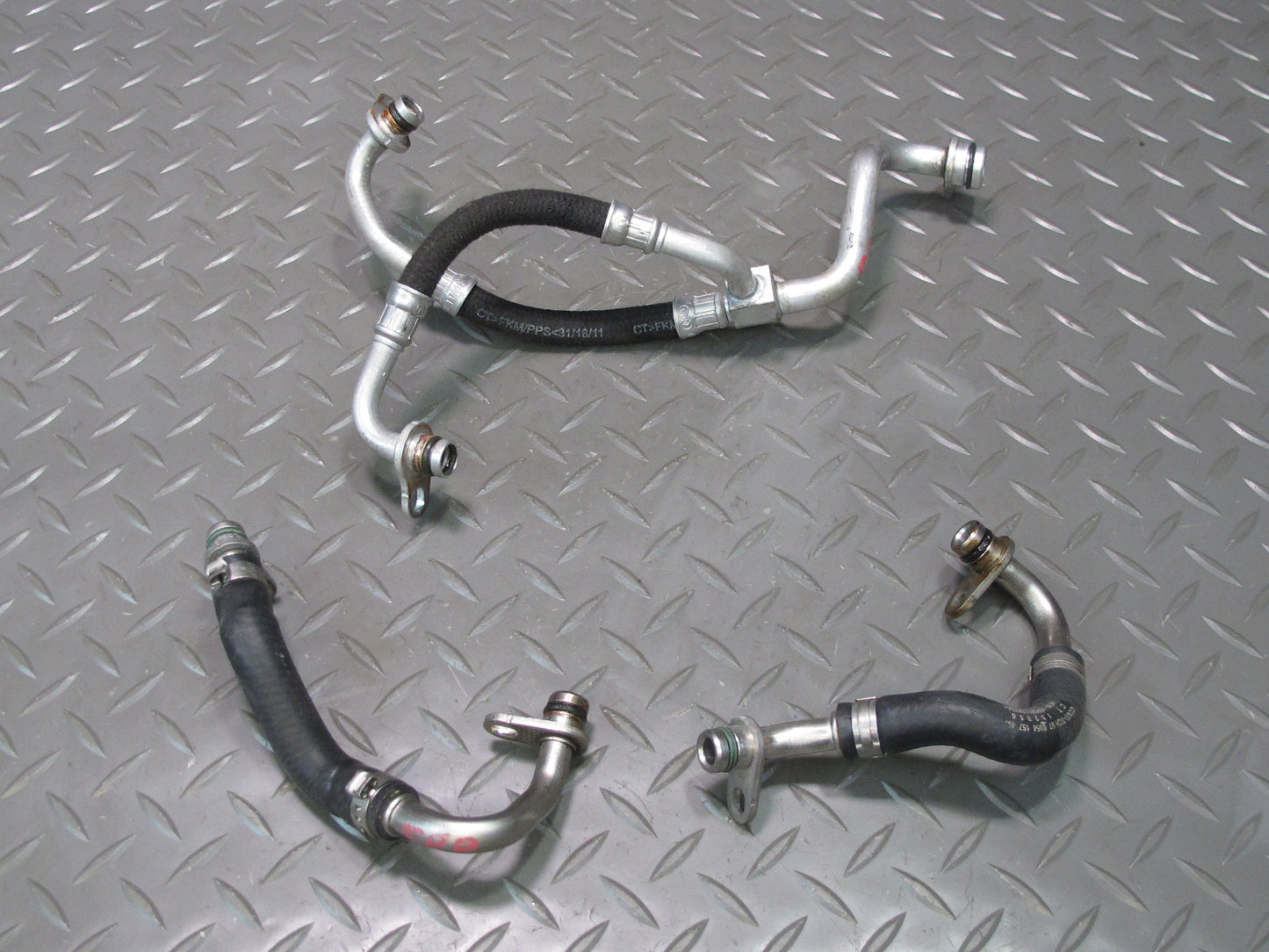17-23 Porsche Panamera 971 2.9L Engine Turbo Oil Hose Pipe Line Set of 3