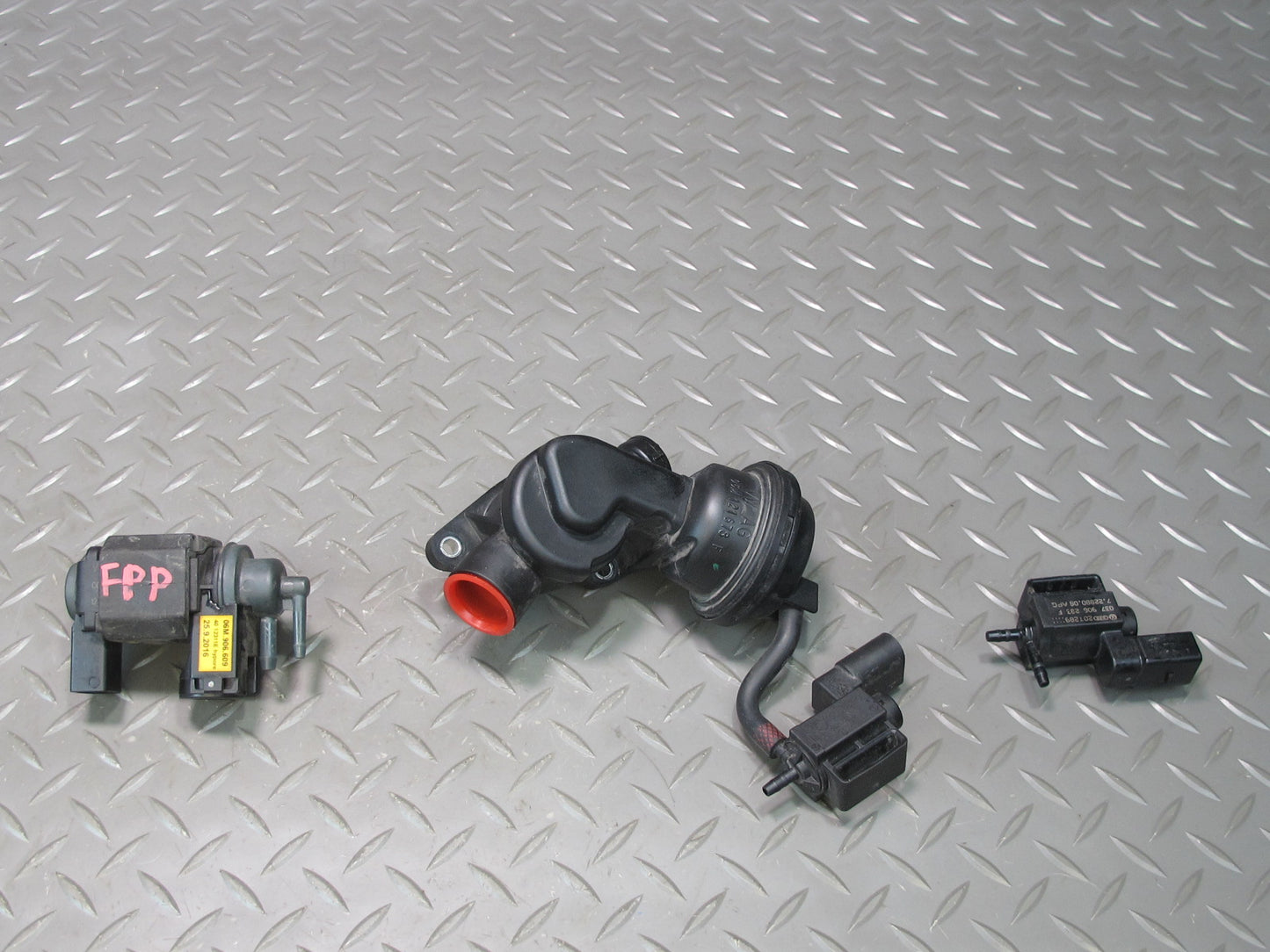 17-23 Porsche Panamera 971 2.9L Engine Thermostat Purge Solenoid Valve Set
