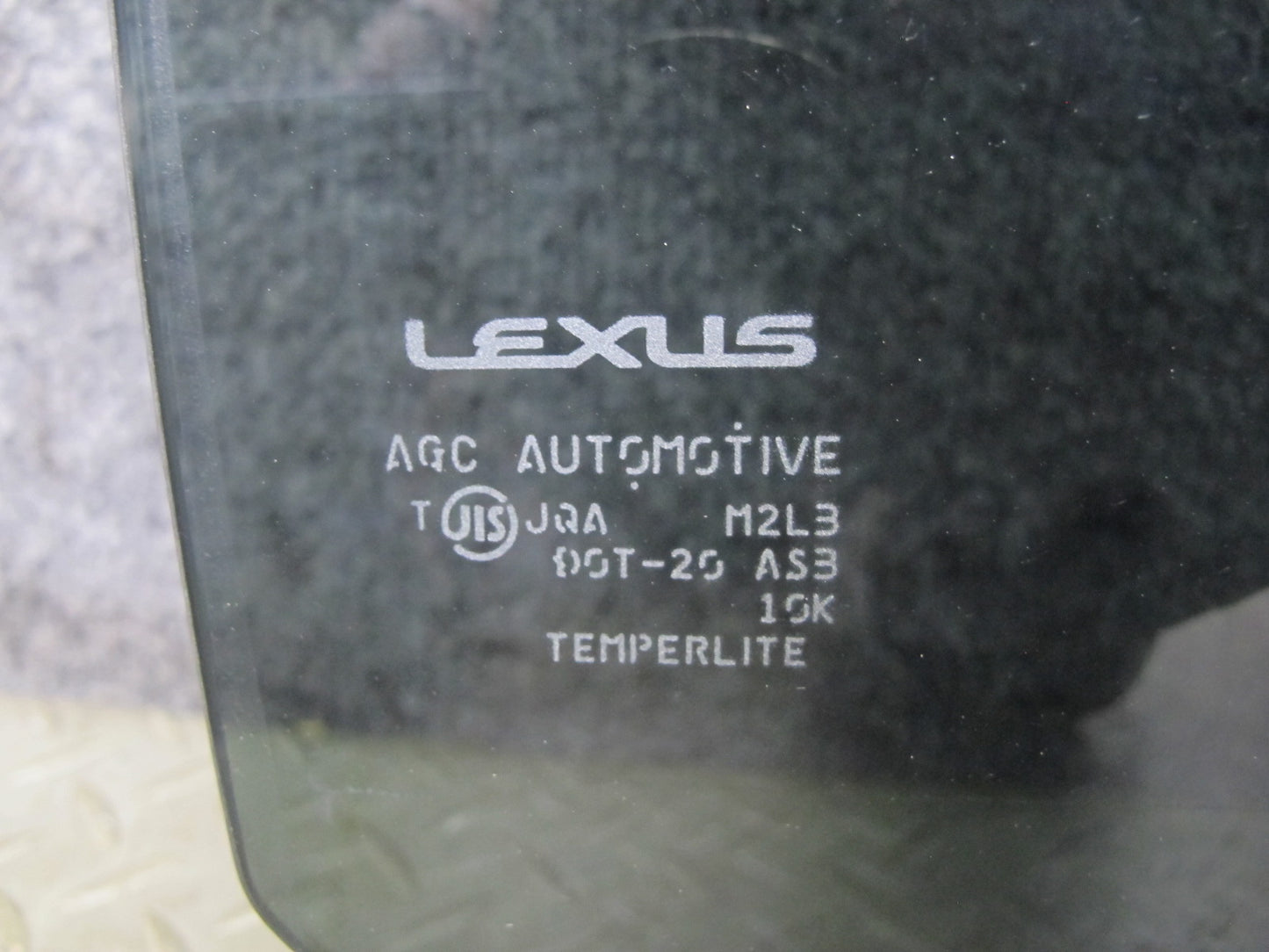 2003-2009 Lexus UZJ120L GX470 Rear Right Door Glass Window