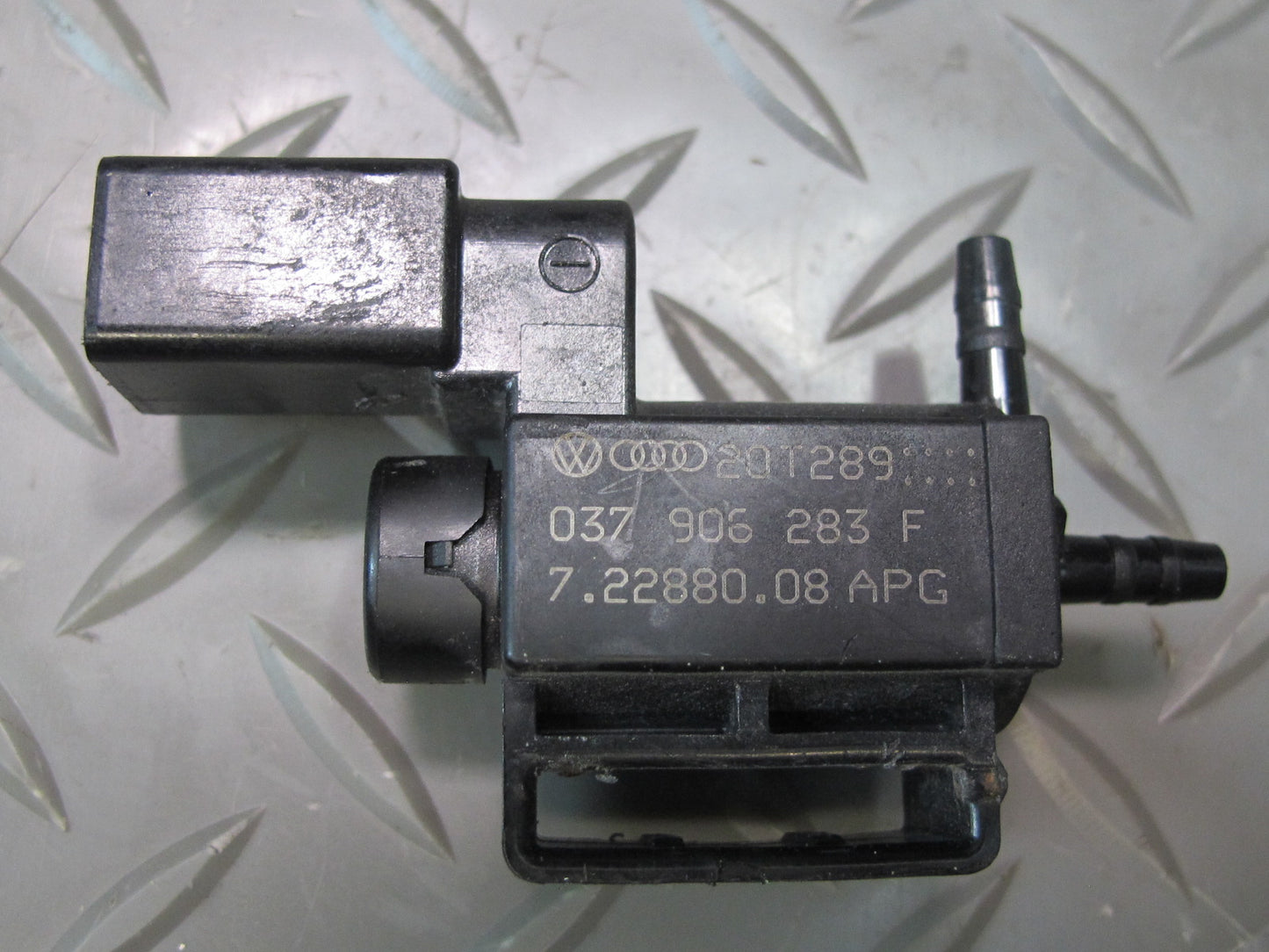 17-23 Porsche Panamera 971 2.9L Engine Thermostat Purge Solenoid Valve Set