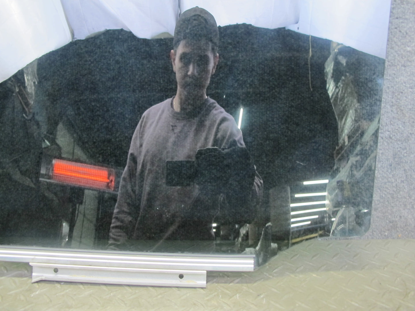 2003-2009 Lexus UZJ120L GX470 Rear Right Door Glass Window