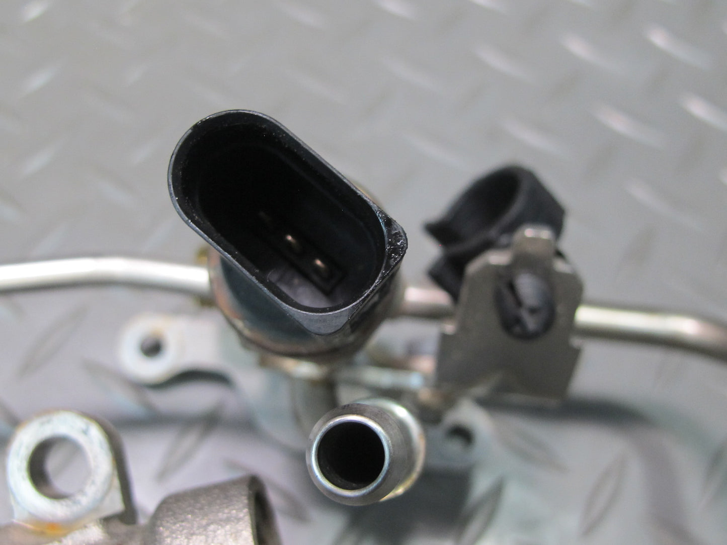 17-23 Porsche Panamera 971 2.9L High Pressure Fuel Pump w Lines