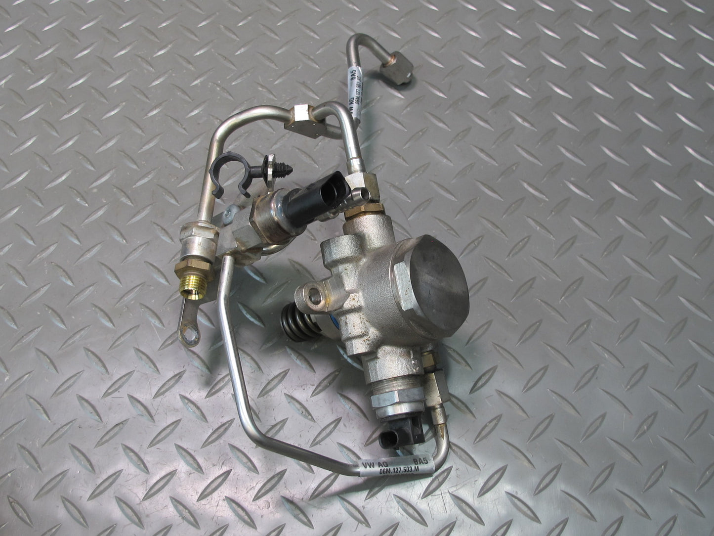 17-23 Porsche Panamera 971 2.9L High Pressure Fuel Pump w Lines