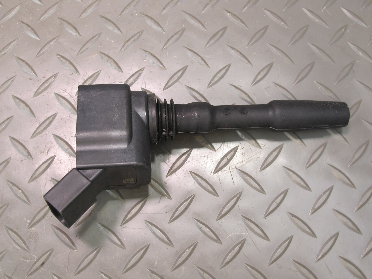 17-23 Porsche Panamera 971 Engine Ignition Coil Spark Plug 06H905110G Set of 3