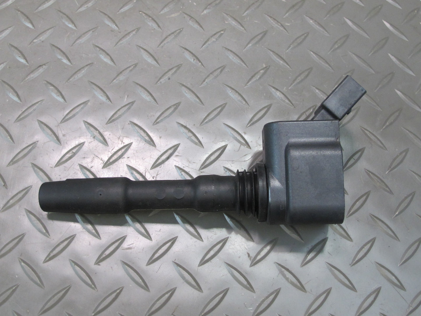 17-23 Porsche Panamera 971 Engine Ignition Coil Spark Plug 06H905110G Set of 3