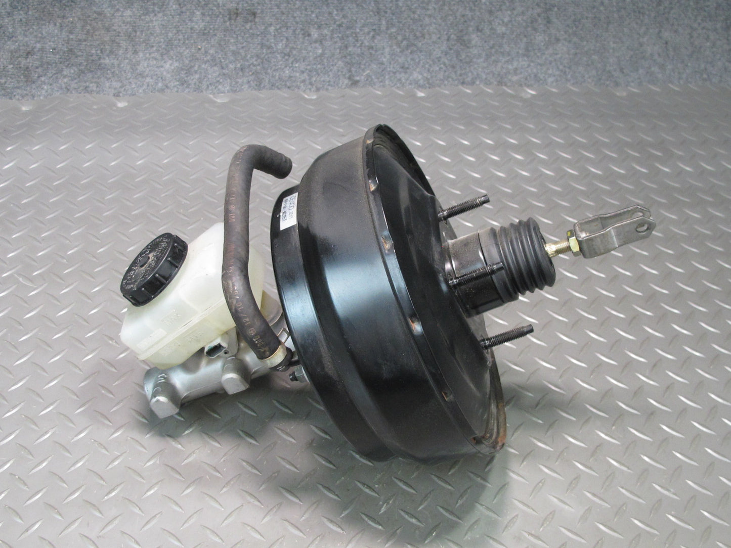 04-08 Nissan 350Z Brake Master Cylinder Booster Fluid Reservoir OEM