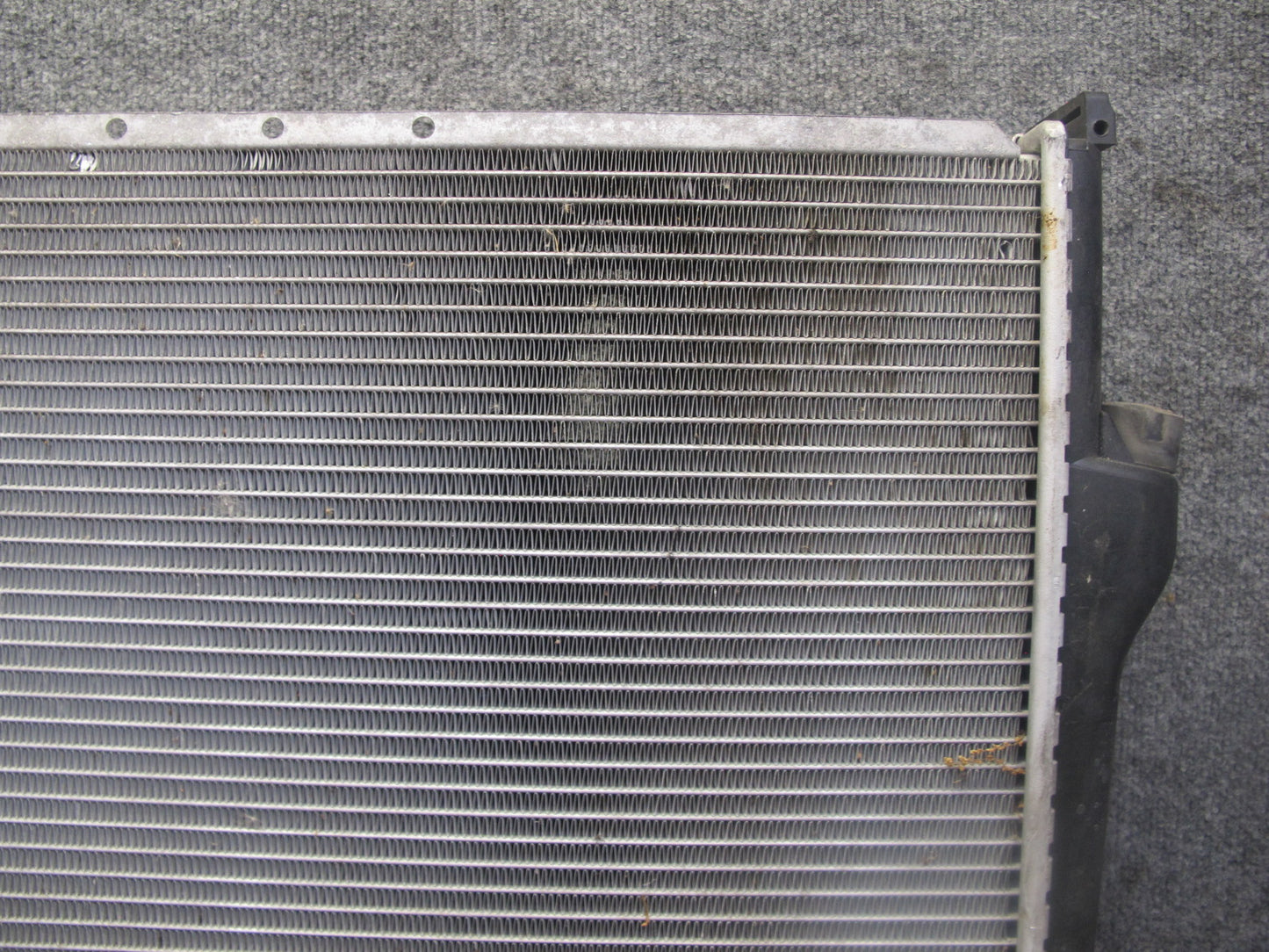 96-98 BMW E36/7 Z3 1.9L M44 Engine Cooling Radiator w Expension Reservoir