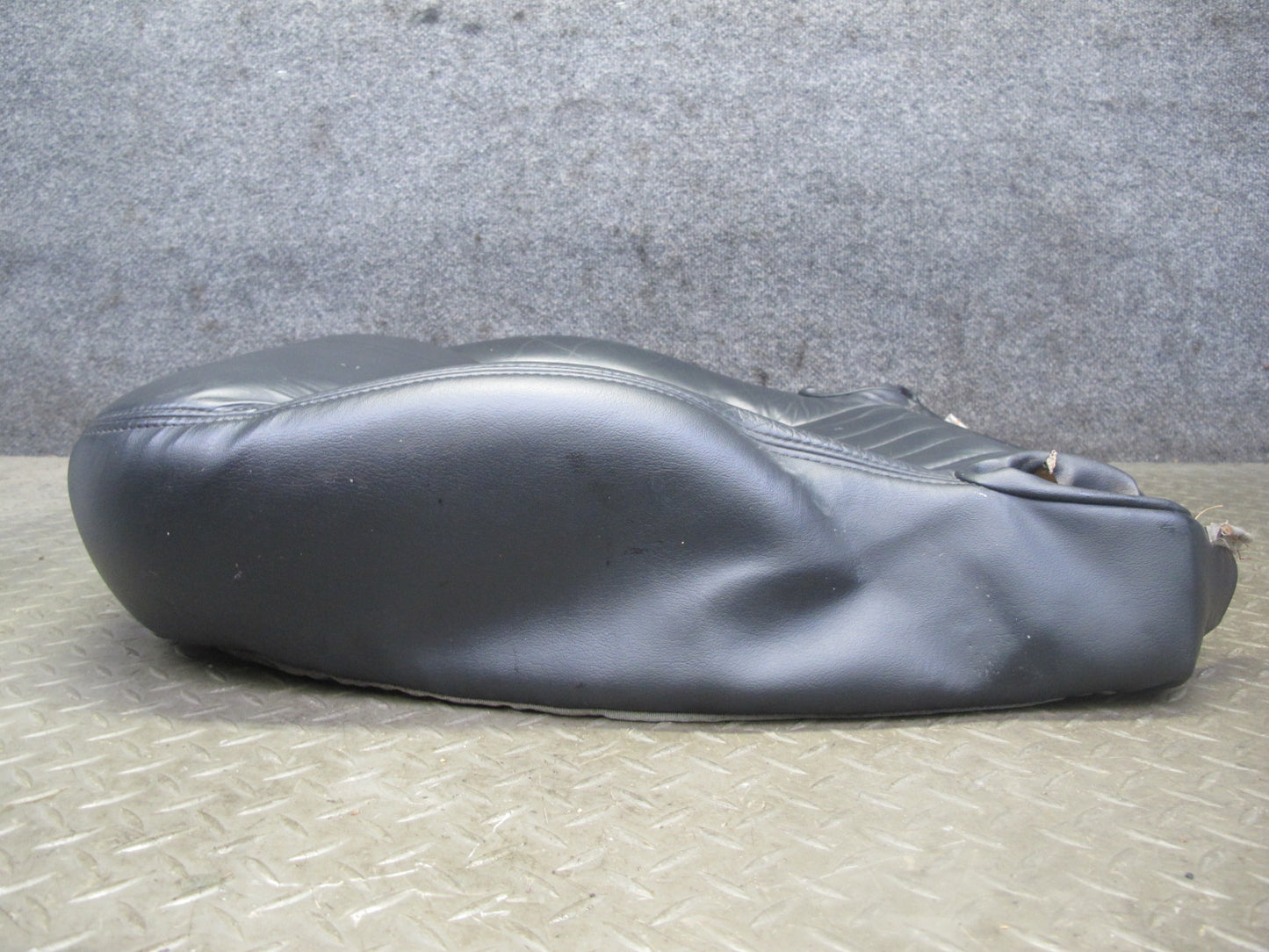 97-04 Chevrolet Corvette C5 Right Passenger Seat Lower Cushion Leather Black OEM