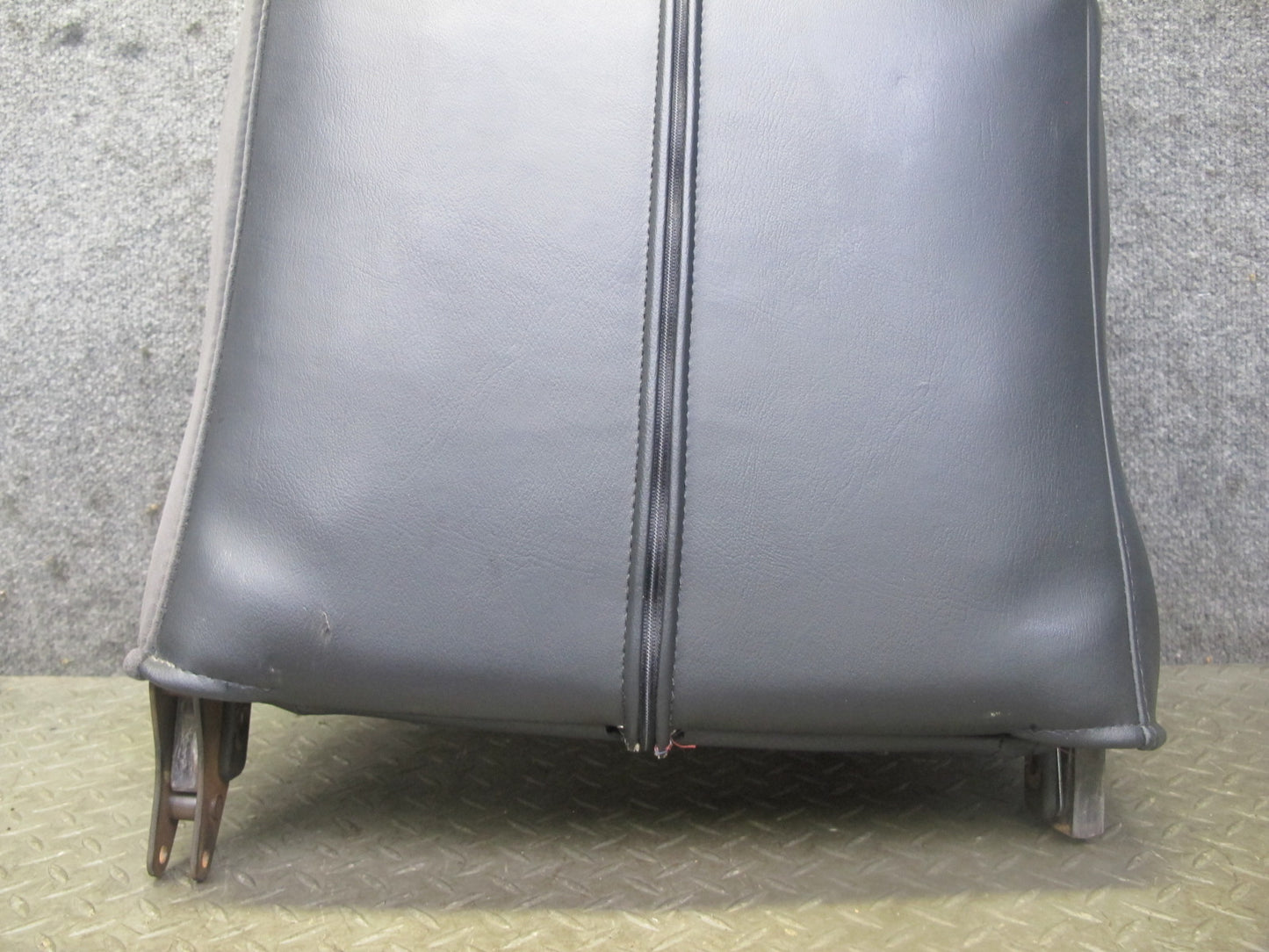 97-02 Chevrolet Corvette C5 Right Passenger Seat Upper Cushion Leather Black OEM