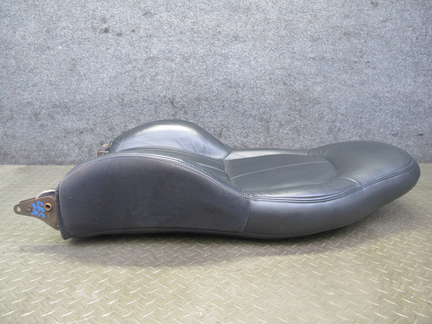 97-02 Chevrolet Corvette C5 Right Passenger Seat Upper Cushion Leather Black OEM