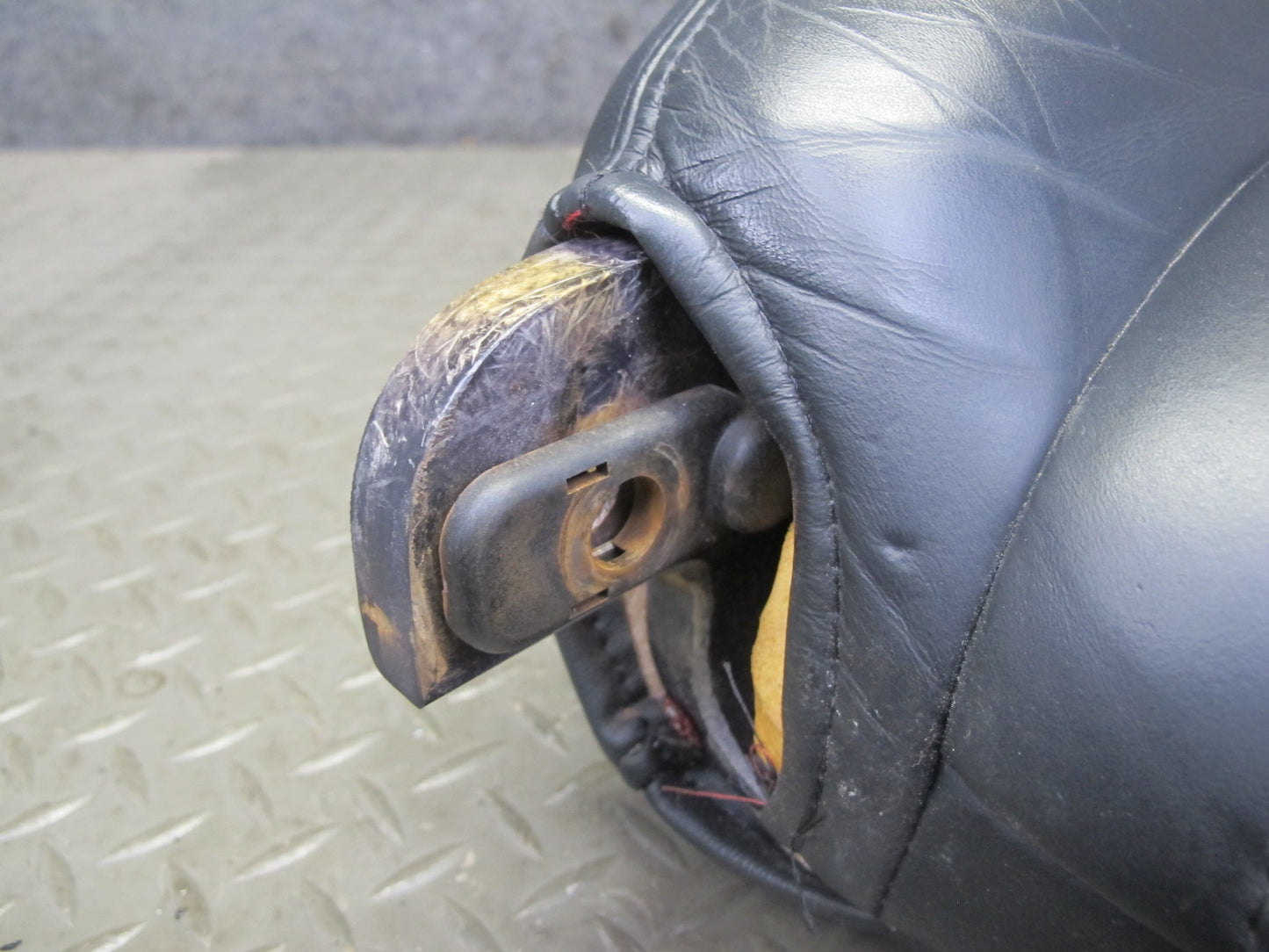 97-02 Chevrolet Corvette C5 Right Passenger Seat Upper Cushion Leather Black OEM