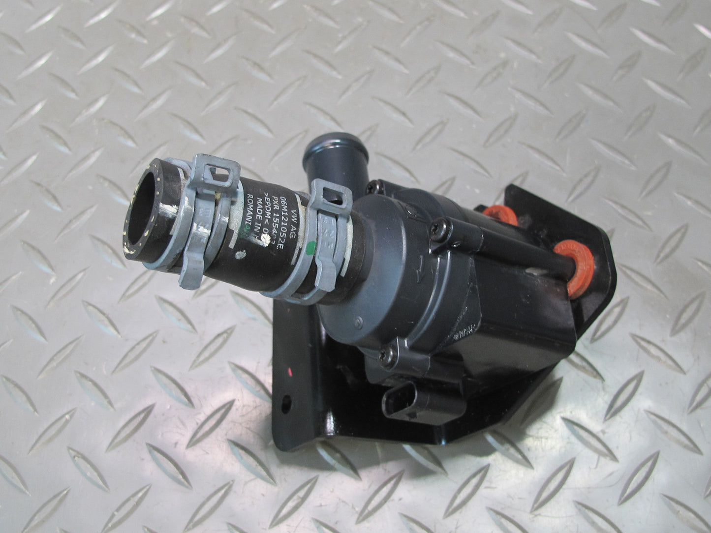 2017-2023 Porsche Panamera 971 Engine Coolant Auxiliary AUX Water Pump