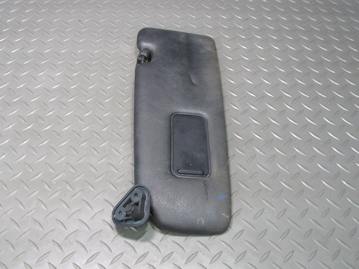 01-06 BMW E46 330ci Convertible Set of 2 Front Left & Right Sun Visor OEM