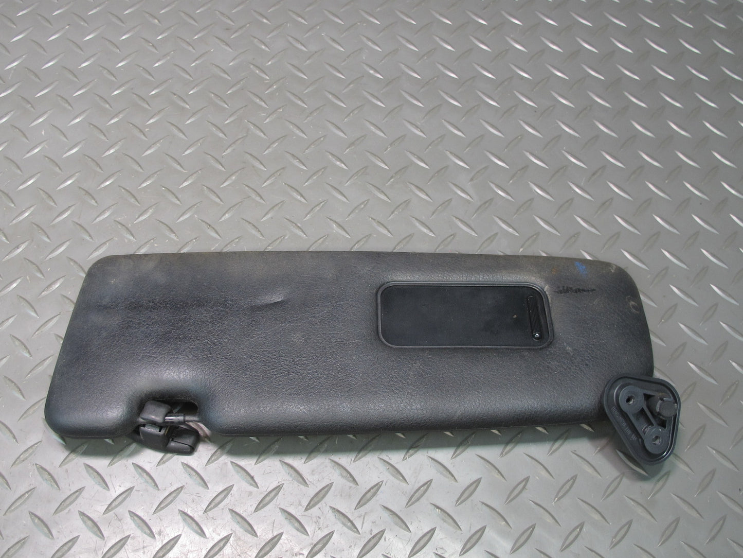 01-06 BMW E46 330ci Convertible Set of 2 Front Left & Right Sun Visor OEM