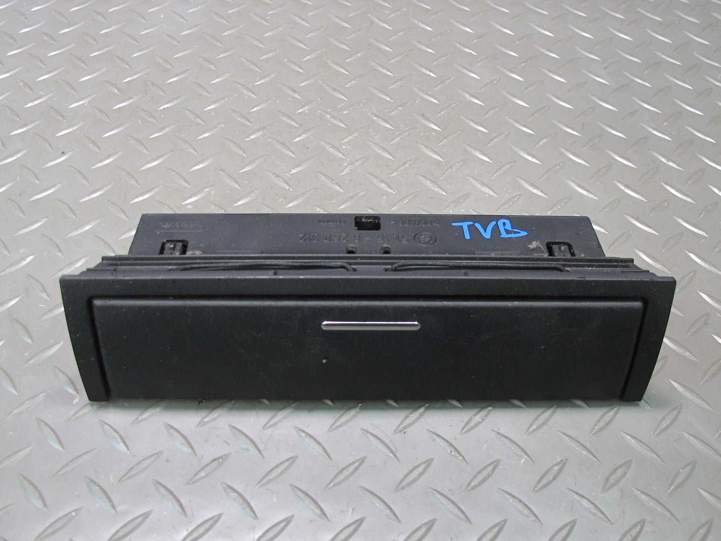 01-06 BMW E46 3-SERIES Front Center Console Glasses Tray Storage 8260312 OEM