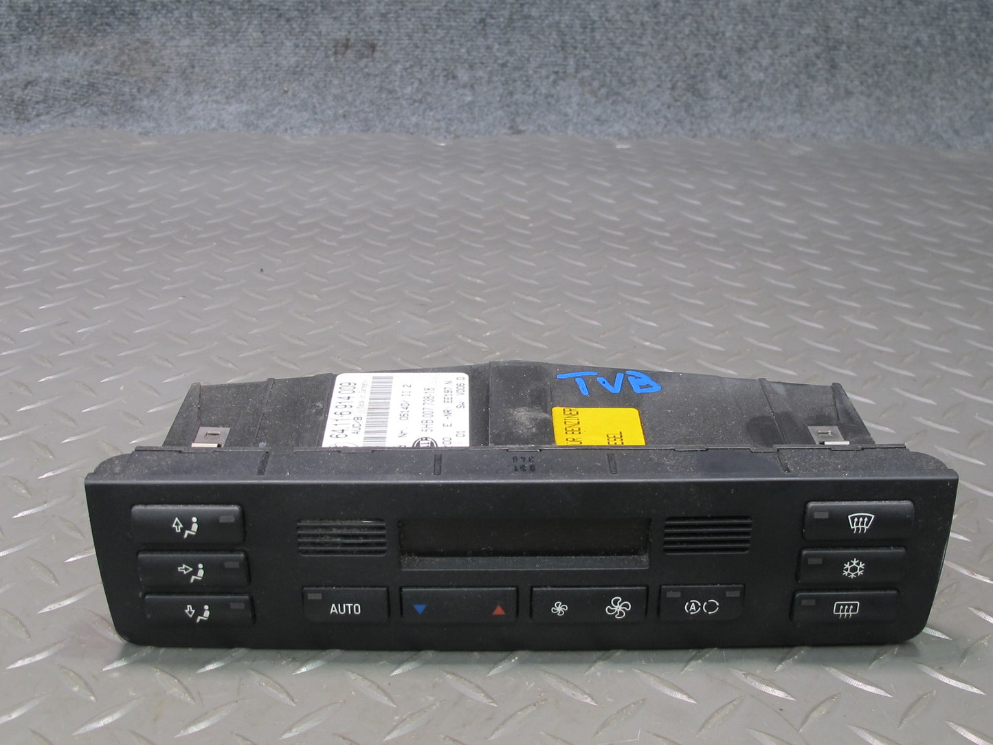 01-06 BMW E46 330Ci A/C Air Condition Climate Control Switch Panel 6914009 OEM