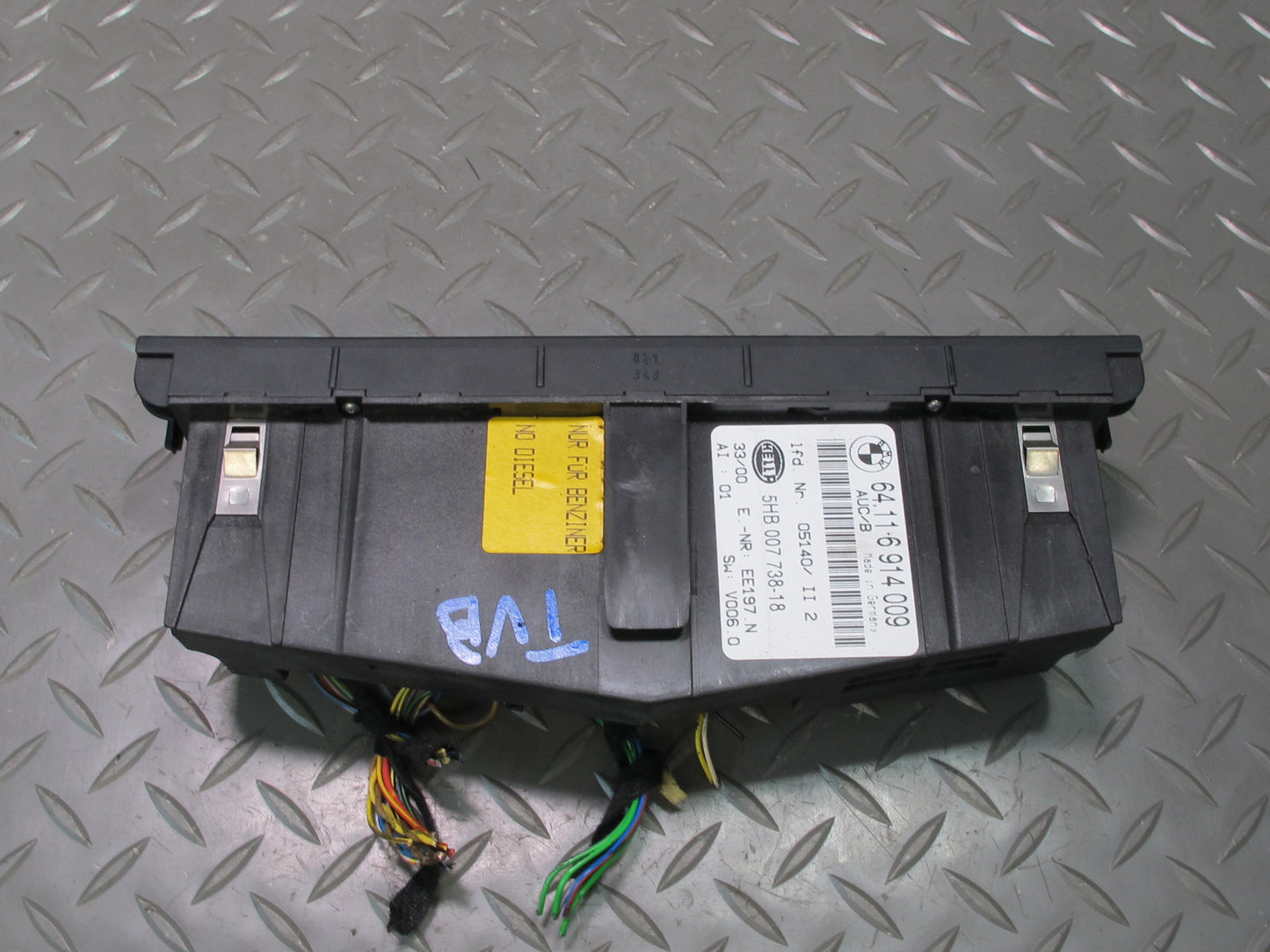 01-06 BMW E46 330Ci A/C Air Condition Climate Control Switch Panel 6914009 OEM