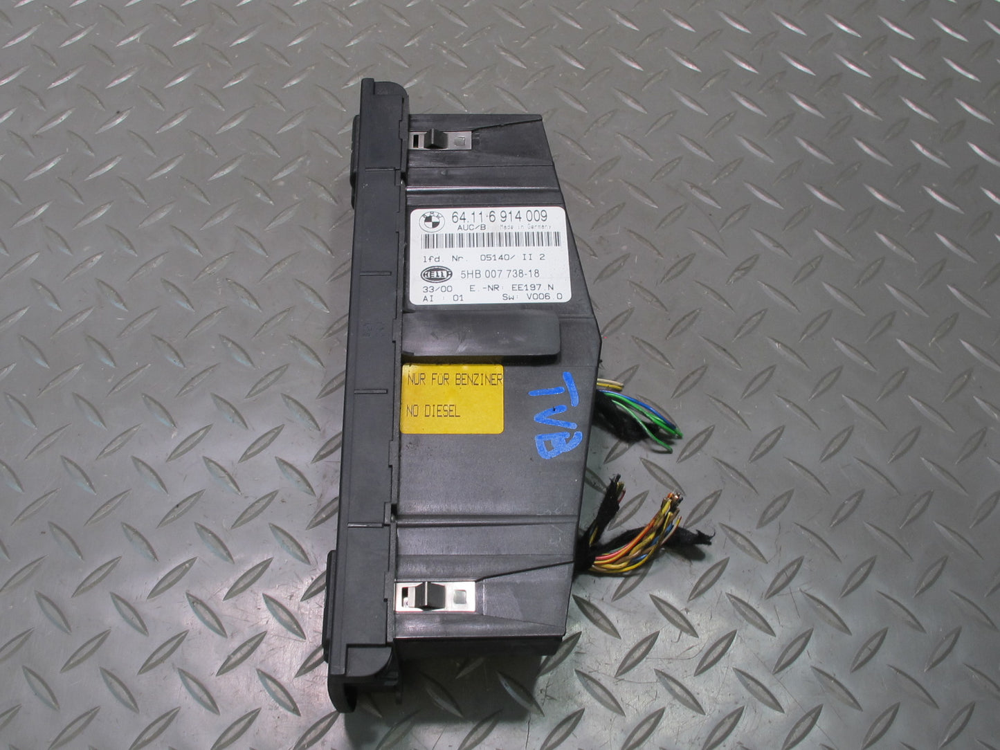 01-06 BMW E46 330Ci A/C Air Condition Climate Control Switch Panel 6914009 OEM