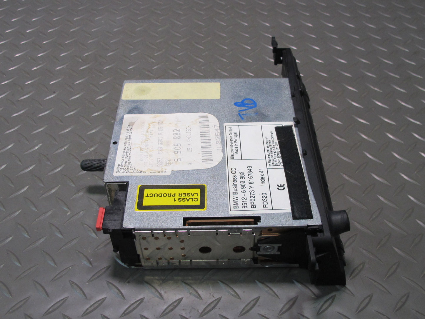 01-02 BMW E46 330Ci Radio Car Stereo CD Player Receiver 6909882 OEM