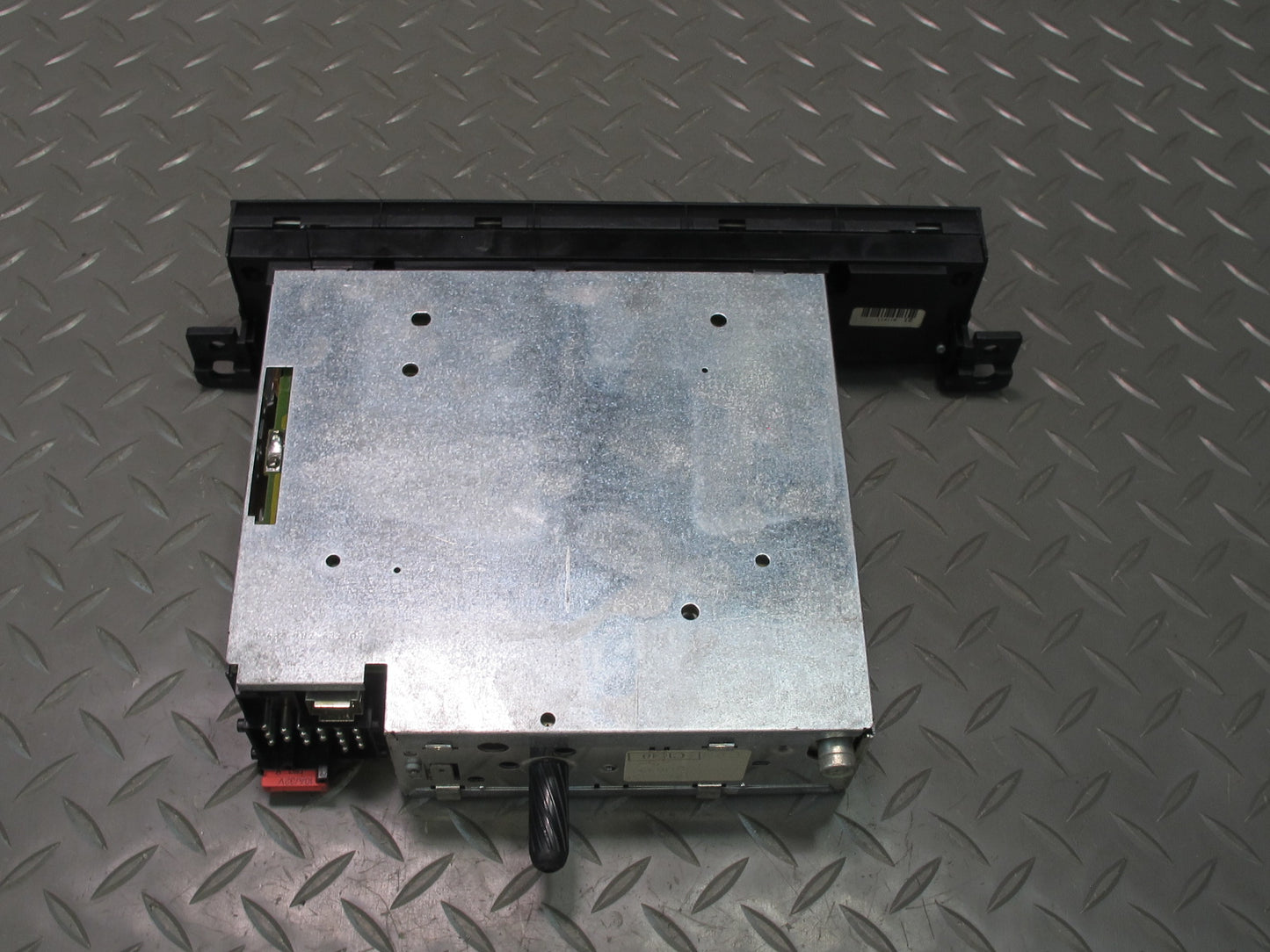 01-02 BMW E46 330Ci Radio Car Stereo CD Player Receiver 6909882 OEM