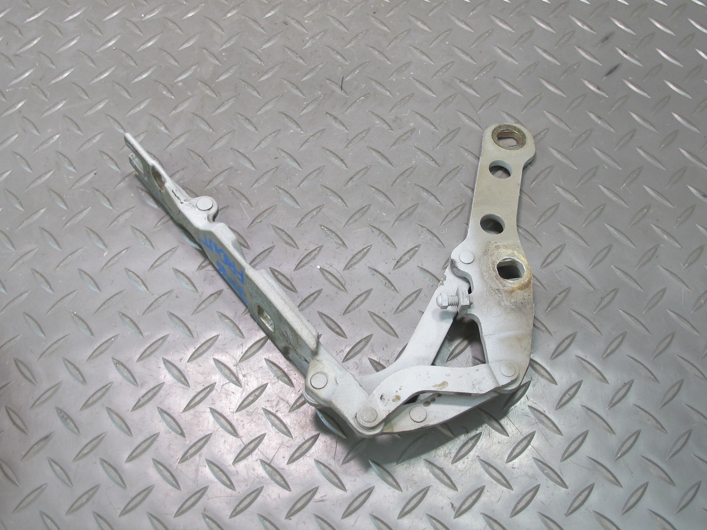 01-06 BMW E46 330Ci Set of 2 Front Left & Right Hood Hinge OEM