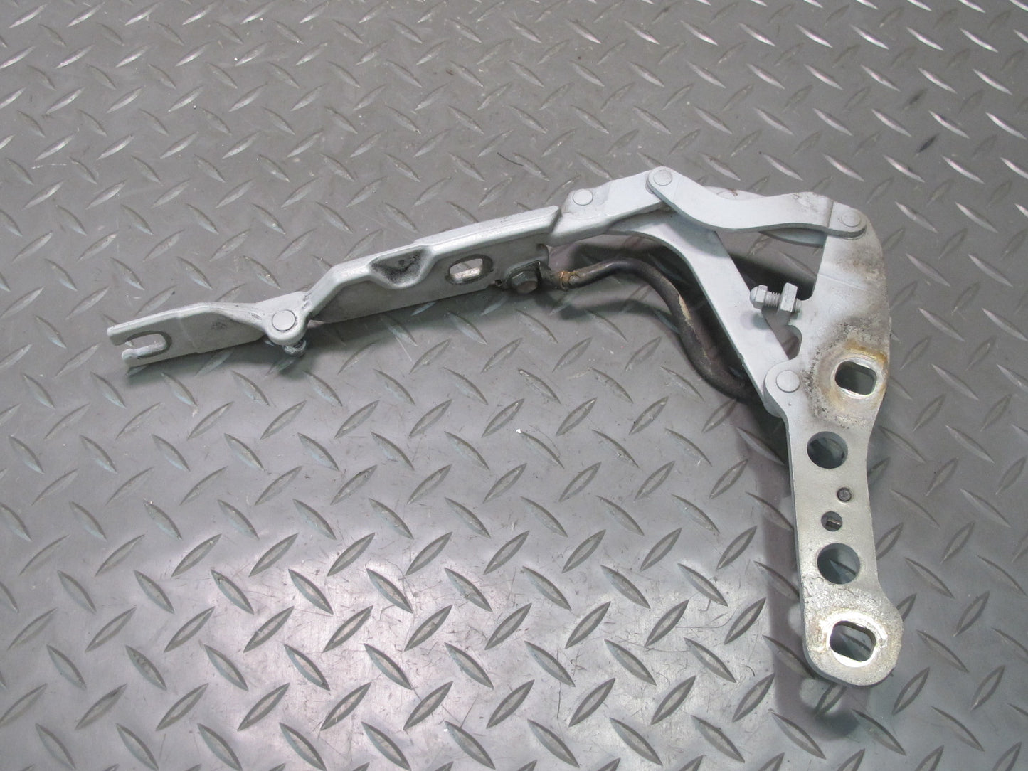 01-06 BMW E46 330Ci Set of 2 Front Left & Right Hood Hinge OEM