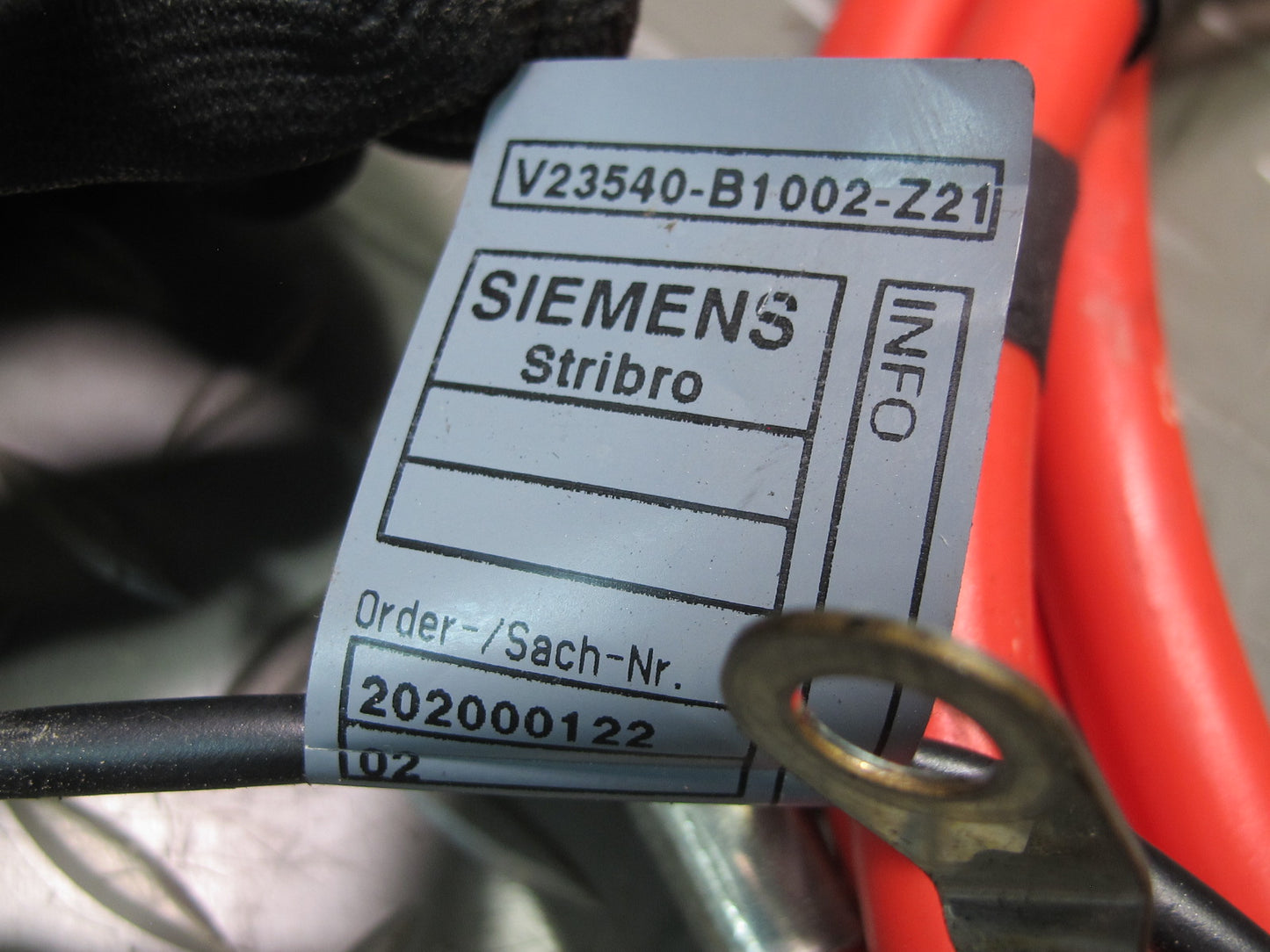 01-06 BMW E46 330Ci M54 Plus Pole Positive Battery Cable 6903180 OEM