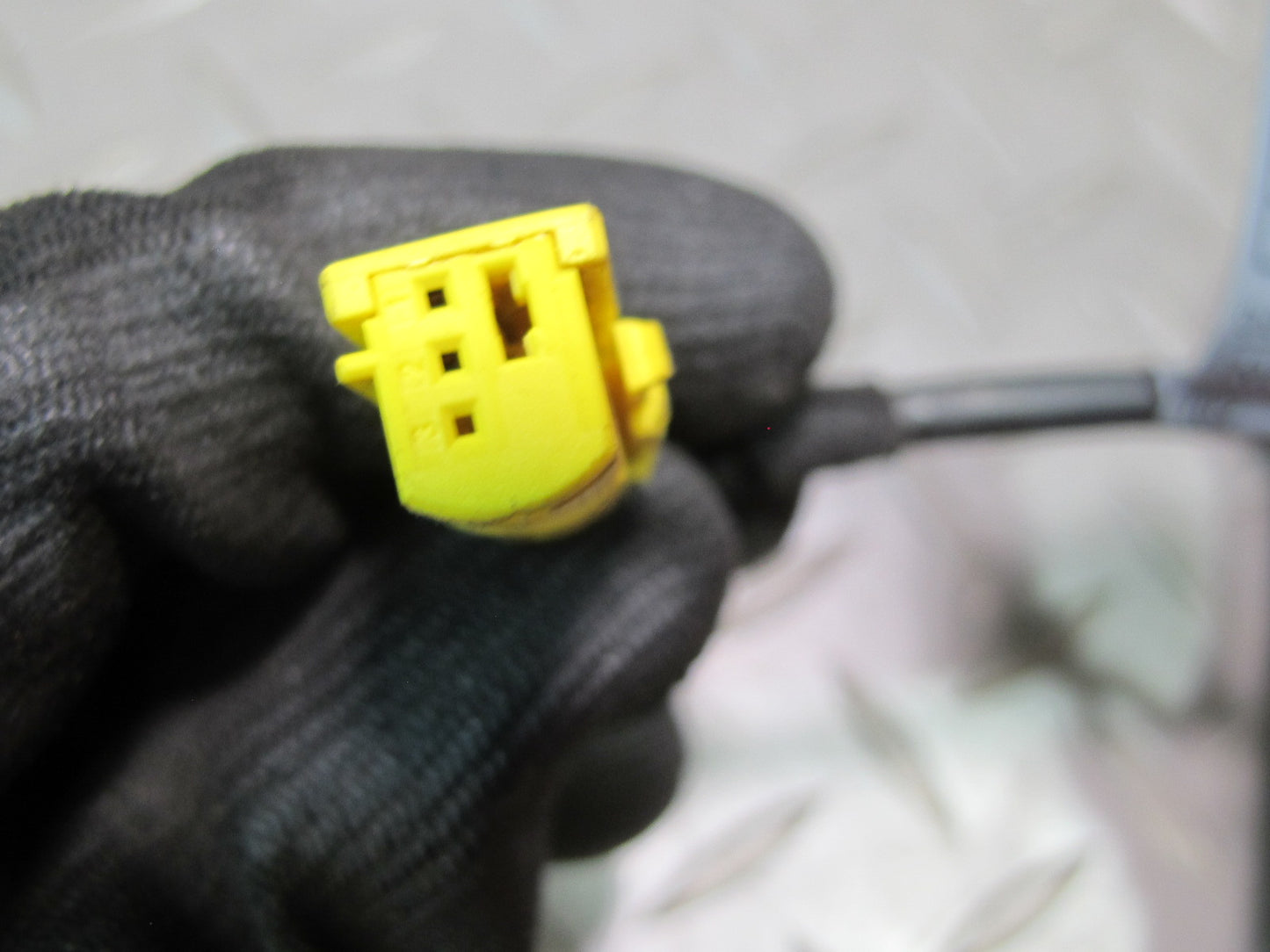 01-06 BMW E46 330Ci M54 Plus Pole Positive Battery Cable 6903180 OEM