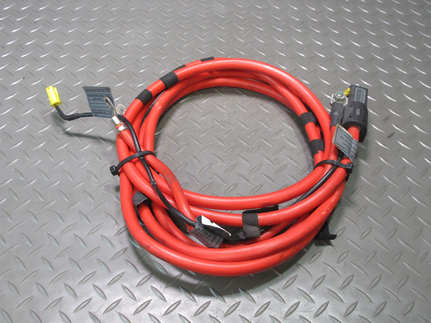 01-06 BMW E46 330Ci M54 Plus Pole Positive Battery Cable 6903180 OEM