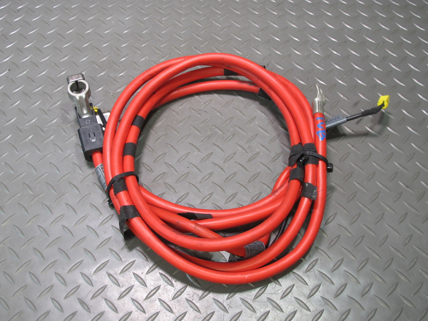 01-06 BMW E46 330Ci M54 Plus Pole Positive Battery Cable 6903180 OEM