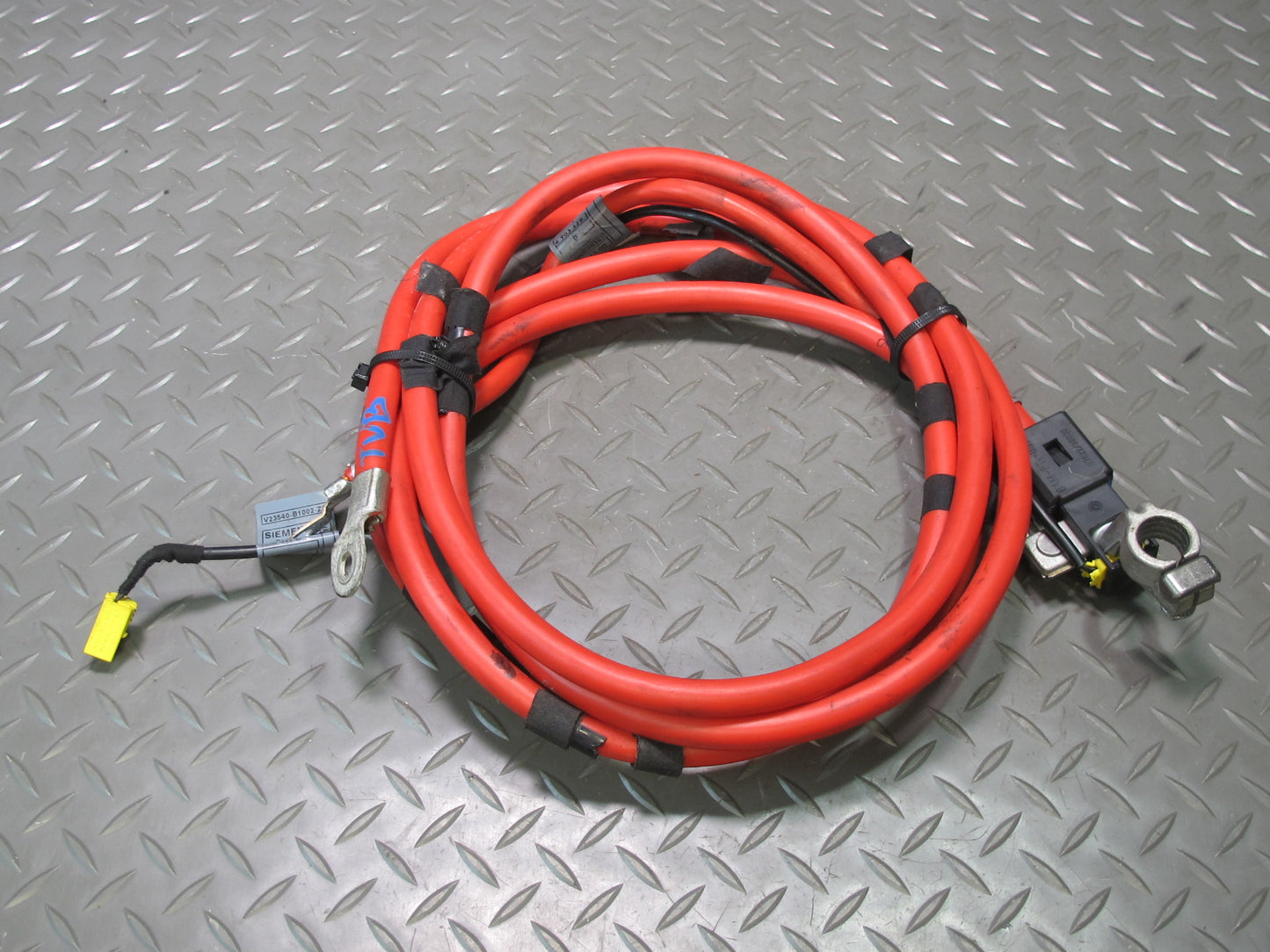 01-06 BMW E46 330Ci M54 Plus Pole Positive Battery Cable 6903180 OEM