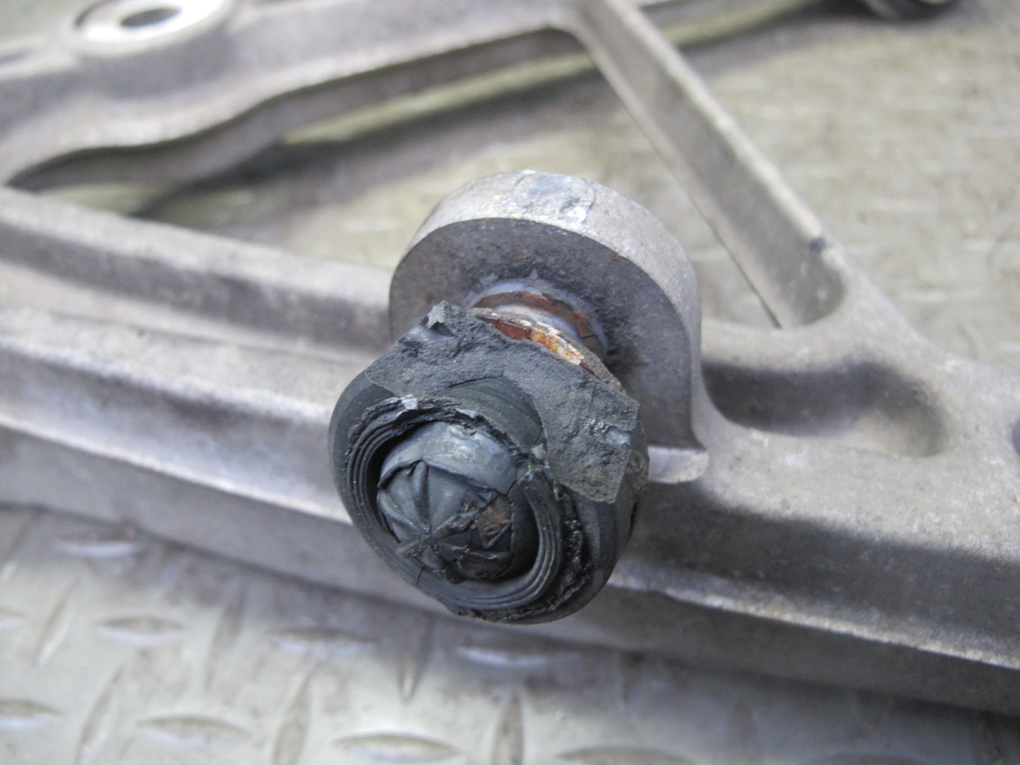 97-04 Chevrolet Corvette C5 Set of 3 Rear Left Suspension Control Arm 88K OEM