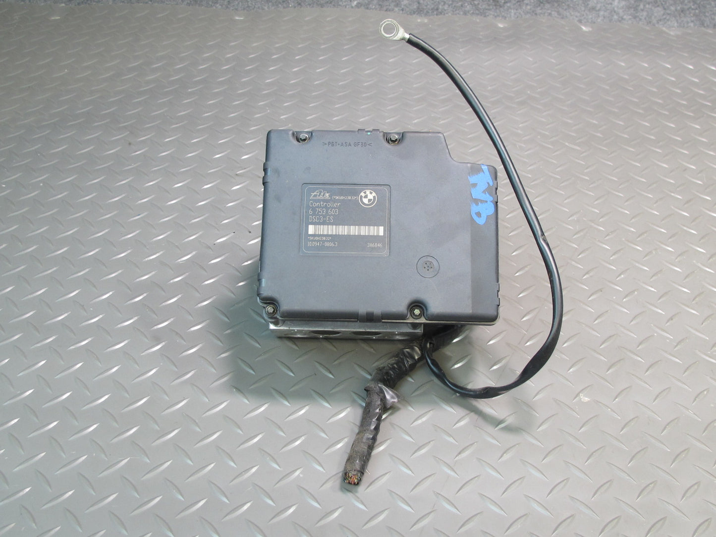 2001 BMW E46 330Ci M54 Anti Lock Brake ABS DSC Pump Module 6753603 OEM