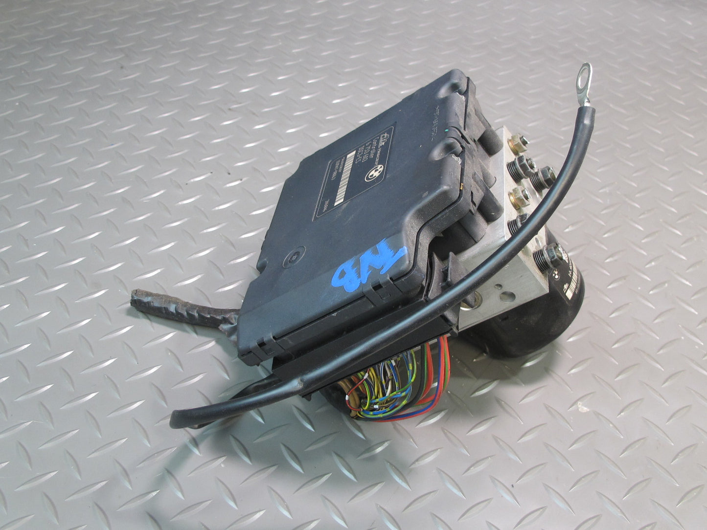 2001 BMW E46 330Ci M54 Anti Lock Brake ABS DSC Pump Module 6753603 OEM