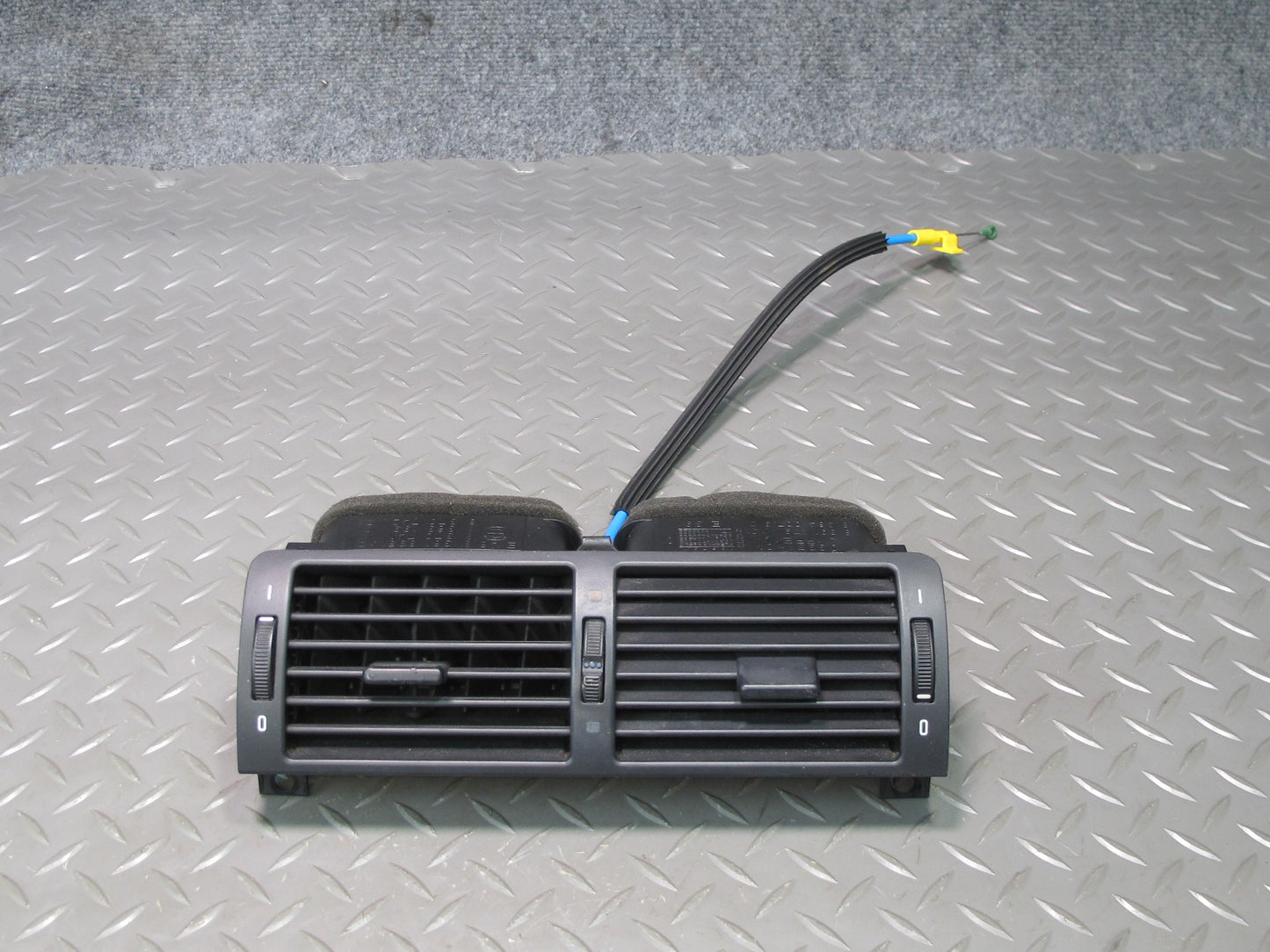 01-06 BMW E46 330ci Set of 3 Dash Front Left Center Right Air Vent Grille OEM