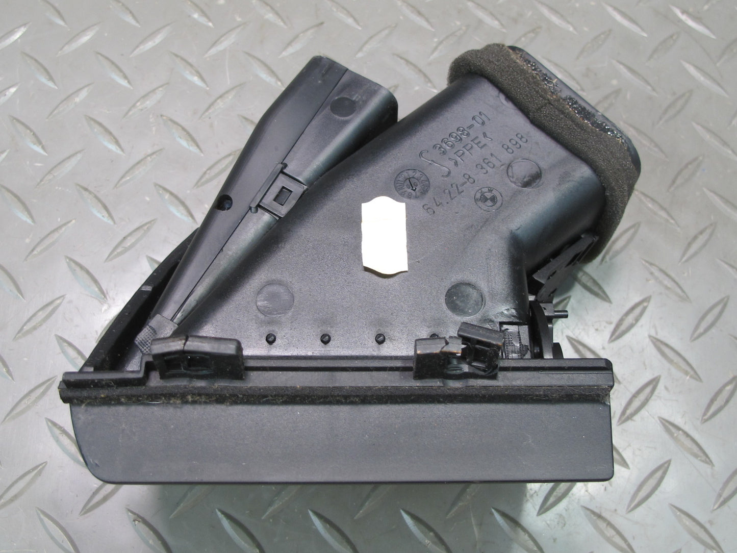 01-06 BMW E46 330ci Set of 3 Dash Front Left Center Right Air Vent Grille OEM