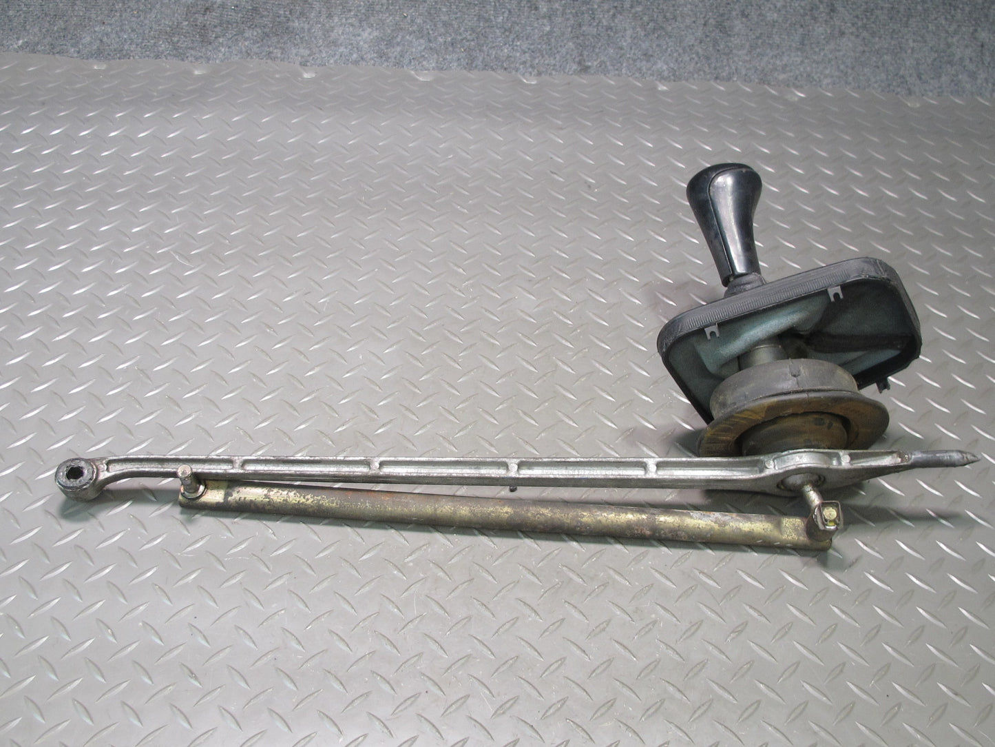 96-99 BMW E36/7 Z3 1.9L M44 M/T Gearshifter Arm Lever Rod w Boot & Knob Assy OEM