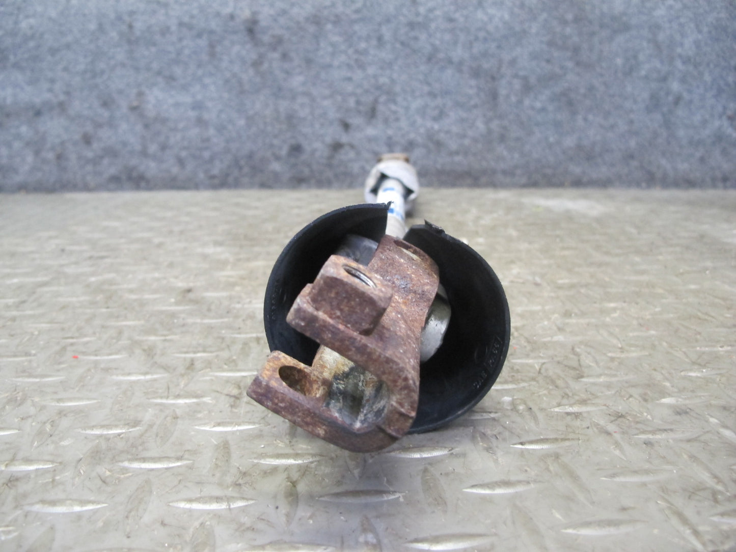 97-98 Chevrolet Corvette C5 Steering Column Intermediate U Joint Shaft OEM