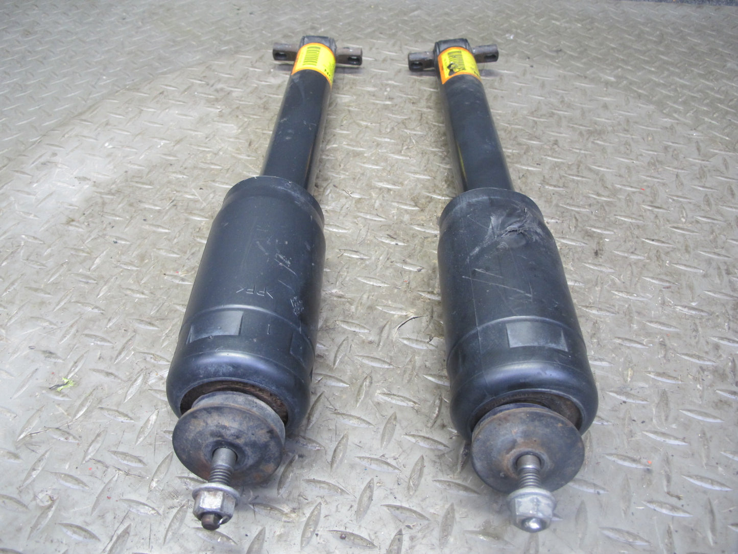 97-04 Chevrolet Corvette C5 Set of 2 Front Left & Right Strut Shock Absorber OEM