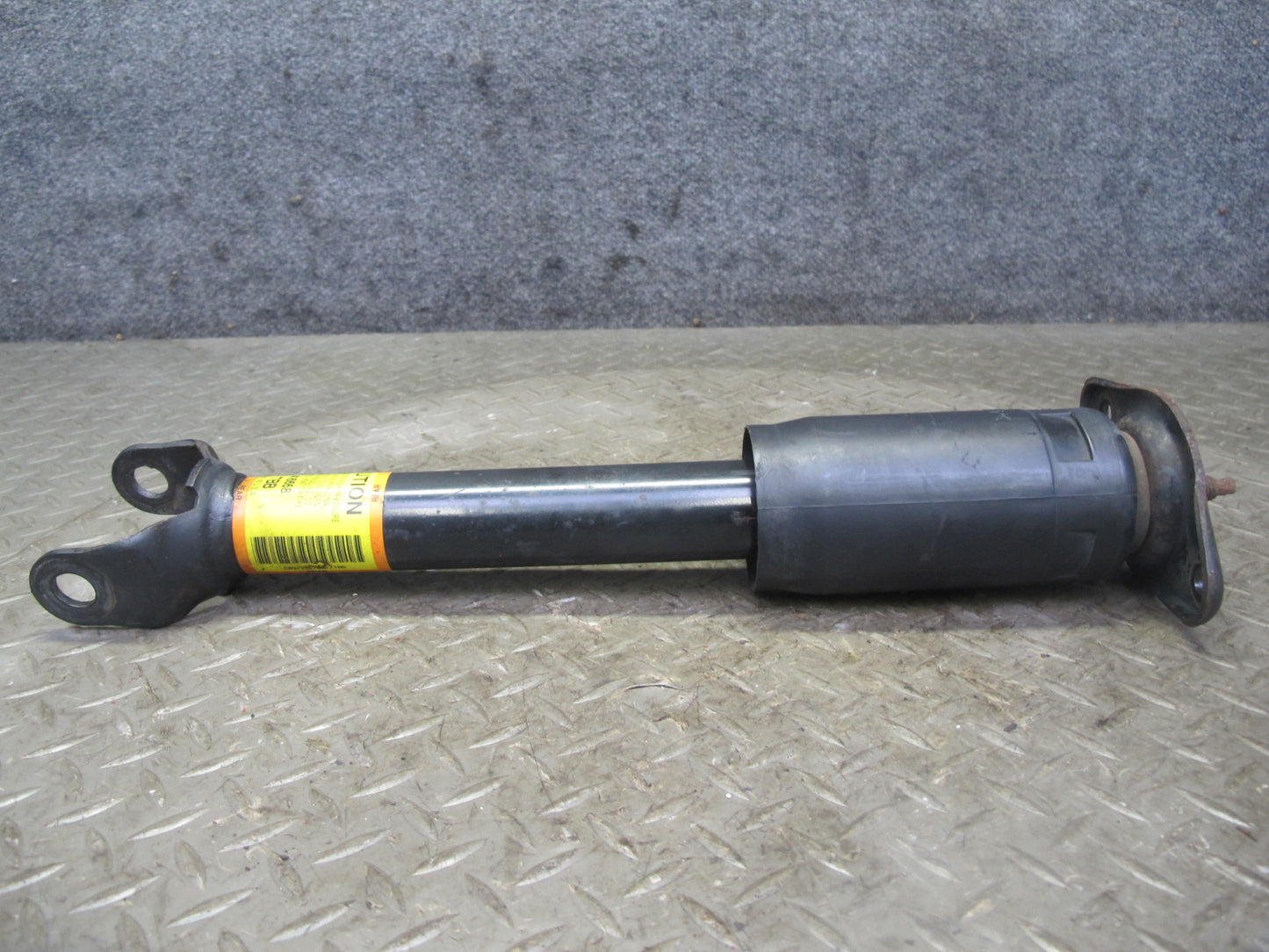 97-04 Chevrolet Corvette C5 Set of 2 Rear Left & Right Strut Shock Absorber OEM