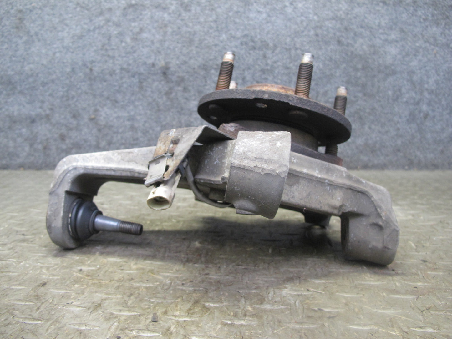 97-04 Chevrolet Corvette C5 Front Left Spindle Knuckle Wheel Hub Bearing OEM