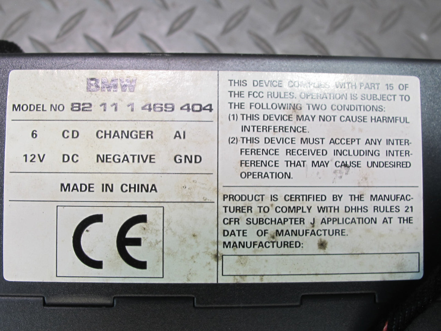 01-03 BMW E46 330Ci CD Changer Player NO Magazine 469404 OEM