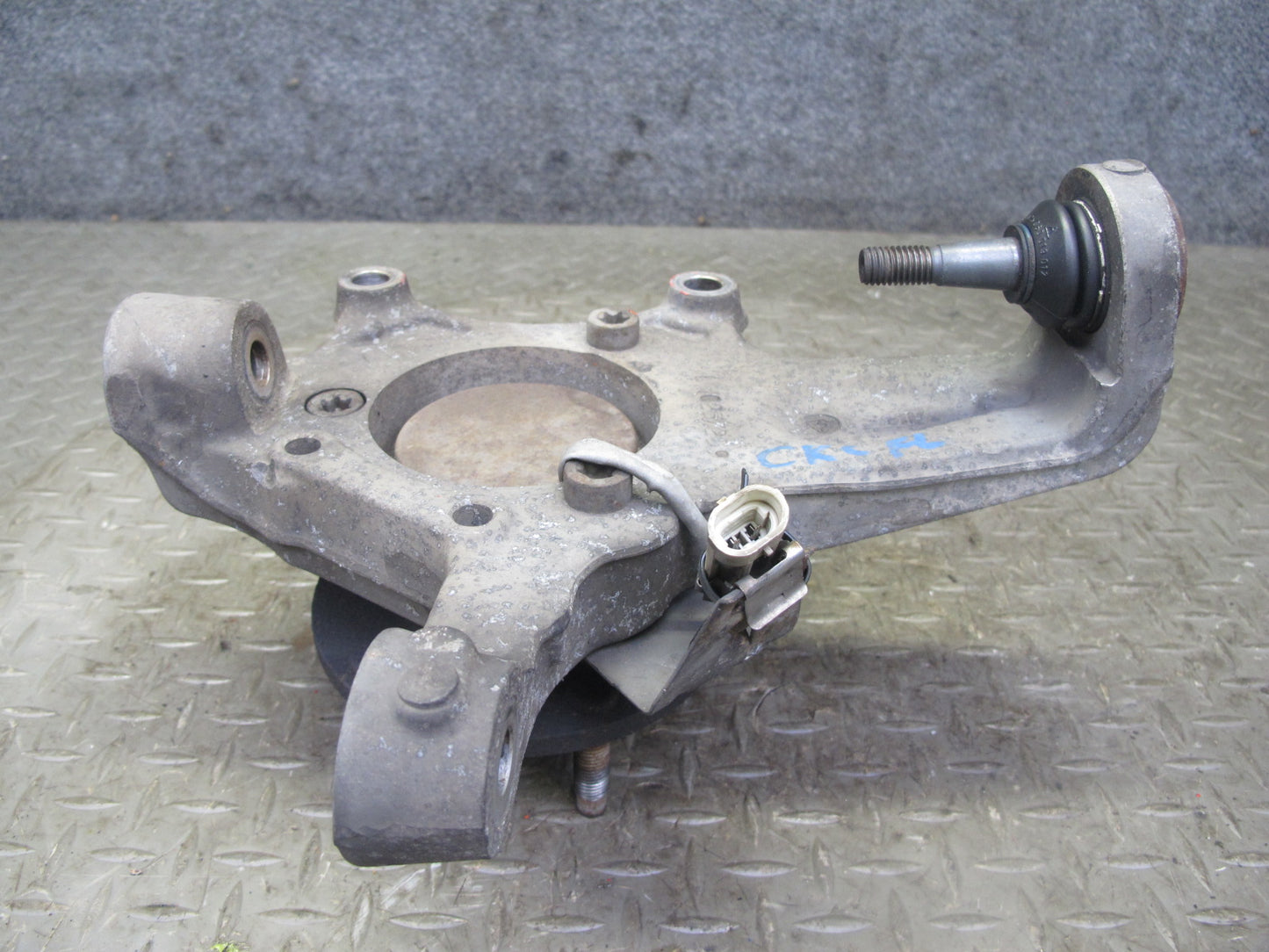 97-04 Chevrolet Corvette C5 Front Left Spindle Knuckle Wheel Hub Bearing OEM