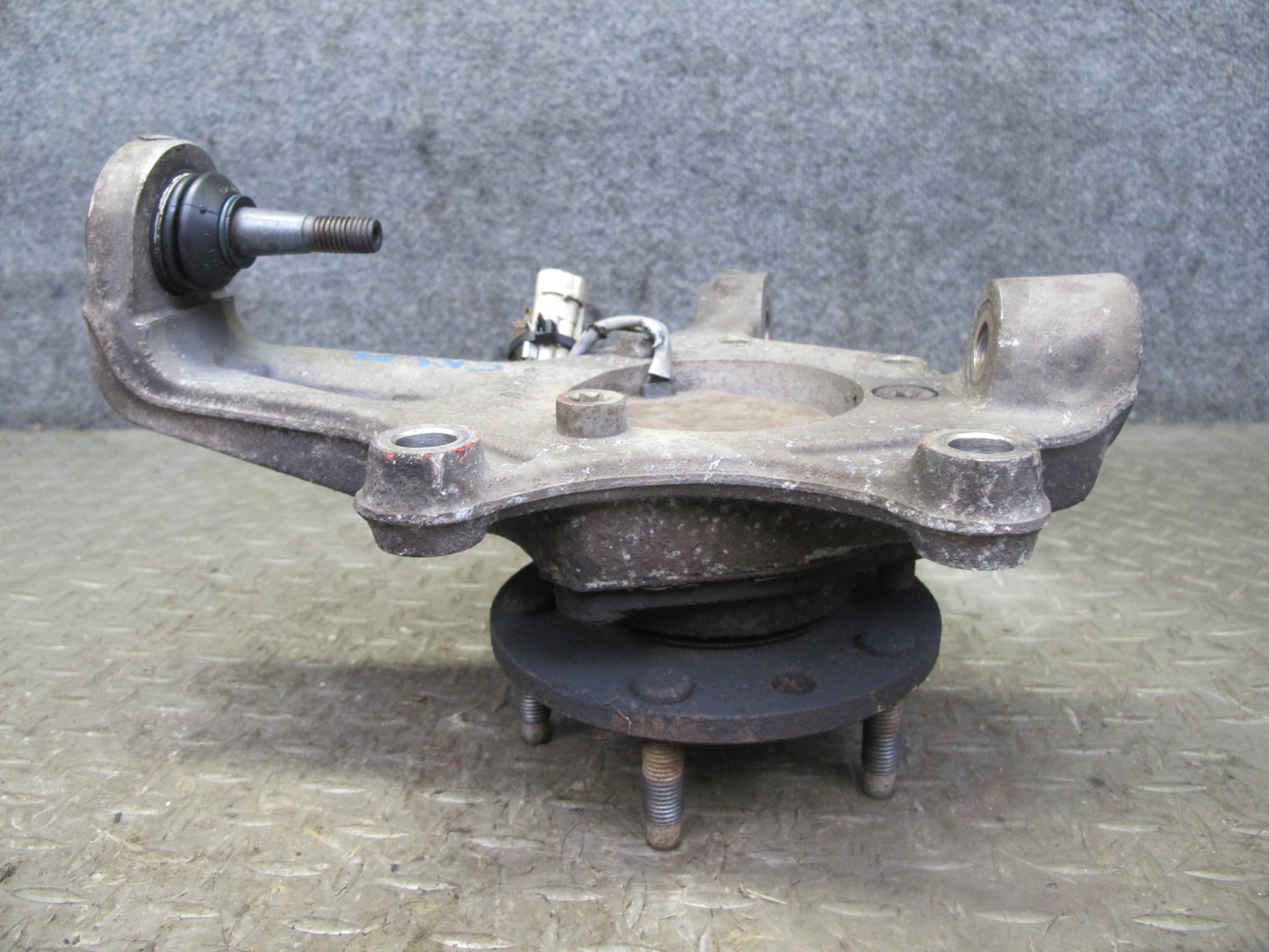 97-04 Chevrolet Corvette C5 Front Left Spindle Knuckle Wheel Hub Bearing OEM